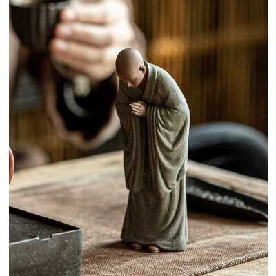 把禅语、佛典融入茶事活动，为中国茶道注入了灵魂