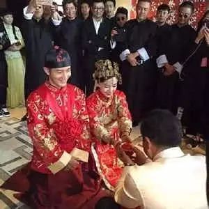 中国人来说怎样的结婚礼仪是适宜的呢？