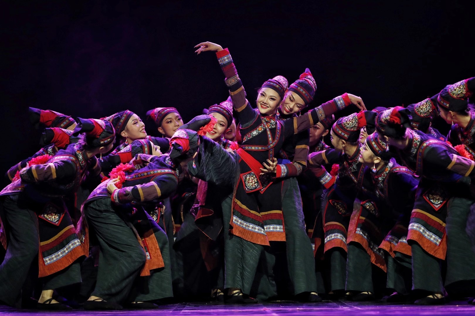 中国民族民间舞蹈等级考试2012年度优秀（明星）教师评选办法